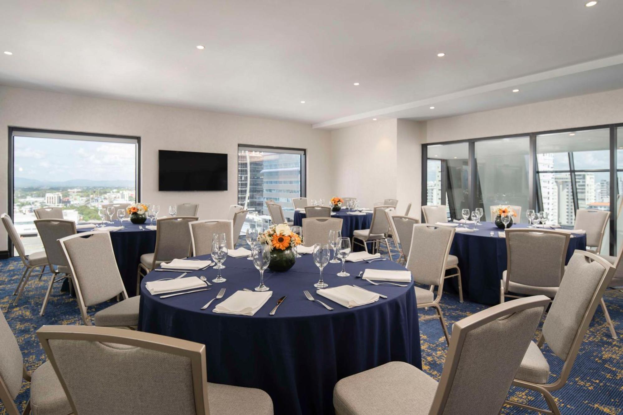 Homewood Suites By Hilton Σάντο Ντομίγκο Εξωτερικό φωτογραφία